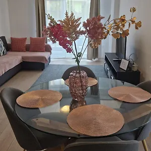 Teo Airport Residences , Отопени Румыния
